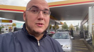 Наконец помылся, а то стояла красота несколько дней с 1200км грязью. Не люблю ав…